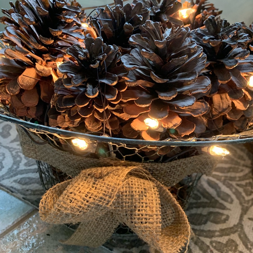 Light up pine one decor